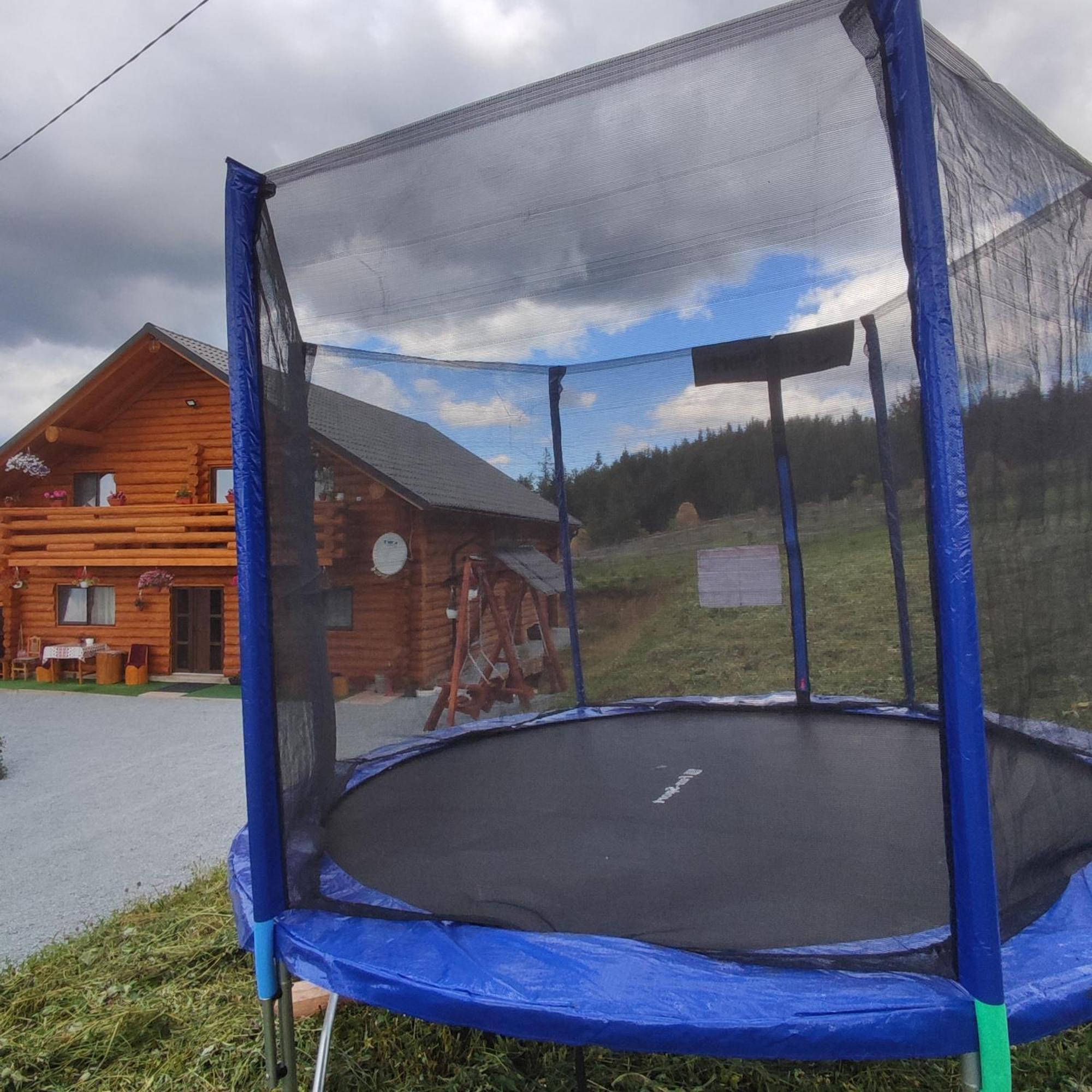 Lodge Colt De Munte