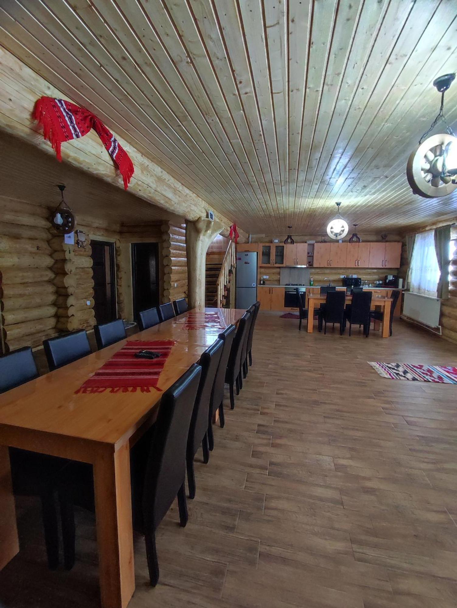 Lodge Colt De Munte